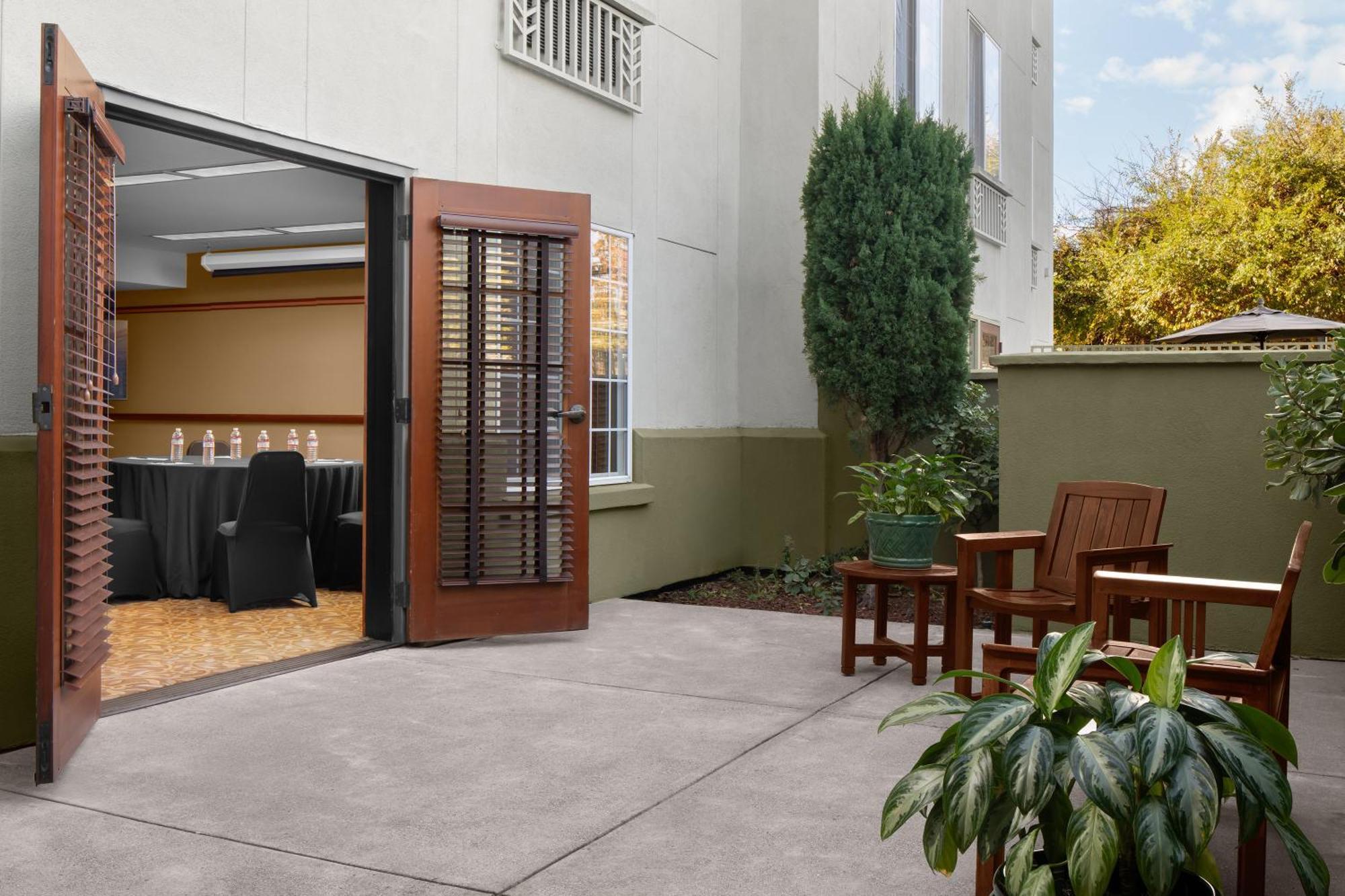 Larkspur Landing Extended Stay Suites Campbell Esterno foto